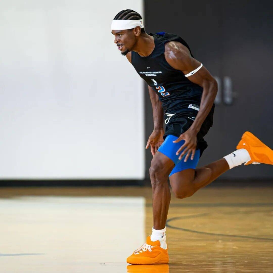 ���Ի�����ƣ�SGA��˫Nikeǩ��Ьӭ��������Ϣ