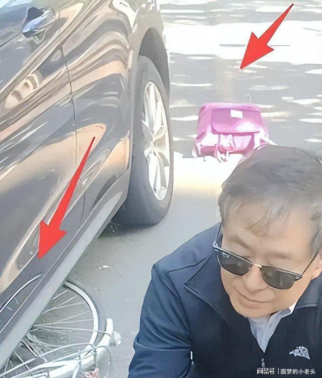 73��姴�꿳�����Ů��Ь��̱���ڵأ������ղ����ˣ�����̫����