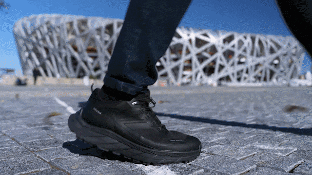 ���׵߸��ҶԻ���Ь����֪���������ѪԽҰЬ��Ӳ�˿���ȫ��ˮ��
