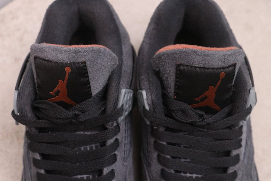 �ǵ�AirJordan4London�׶���ʨ��ҷ�ëƤ����Ь