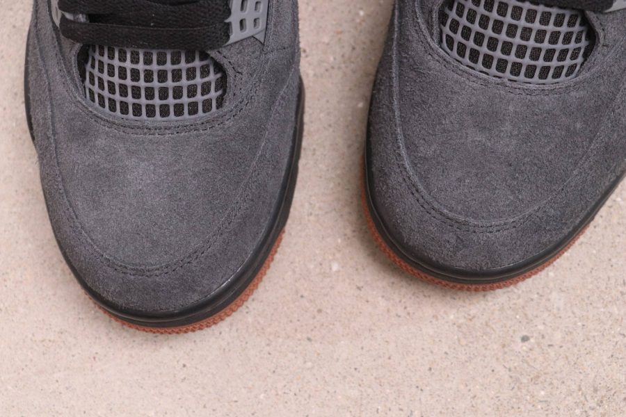�ǵ�AirJordan4London�׶���ʨ��ҷ�ëƤ����Ь
