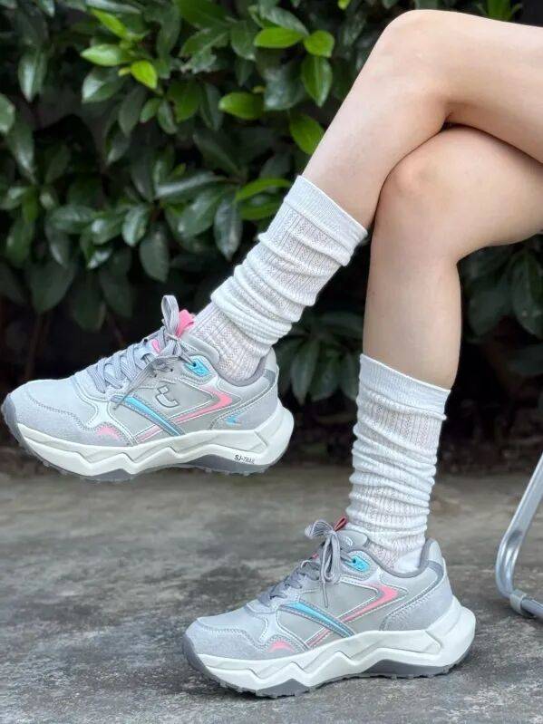 ������ȫԱ����Ȼ��ͬһ˫Ь���ձࡱ�ˡ�����