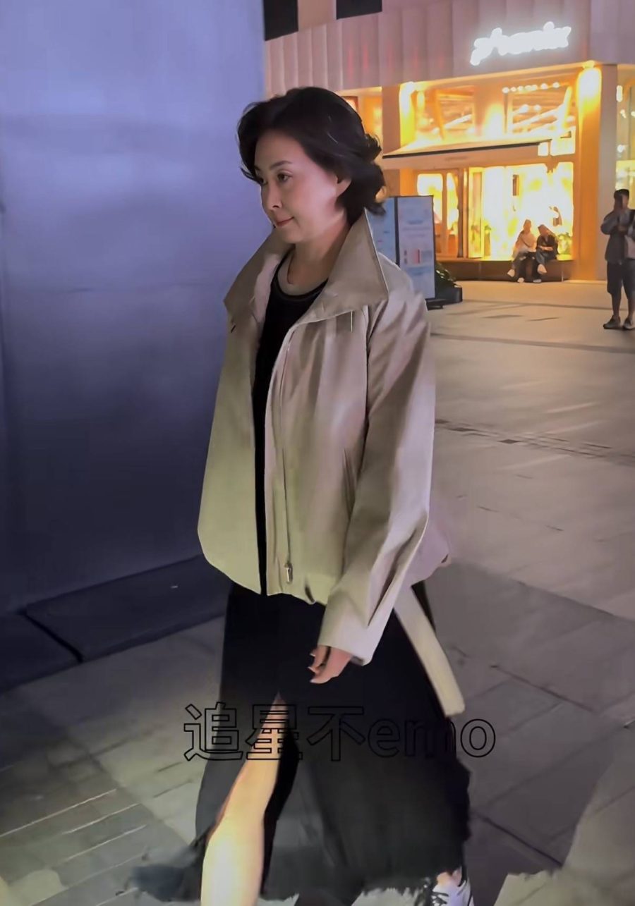 64��γ��������Ϻ���������ȹ��260W�����Ⱥ��Ь��·һȳһ�յ�